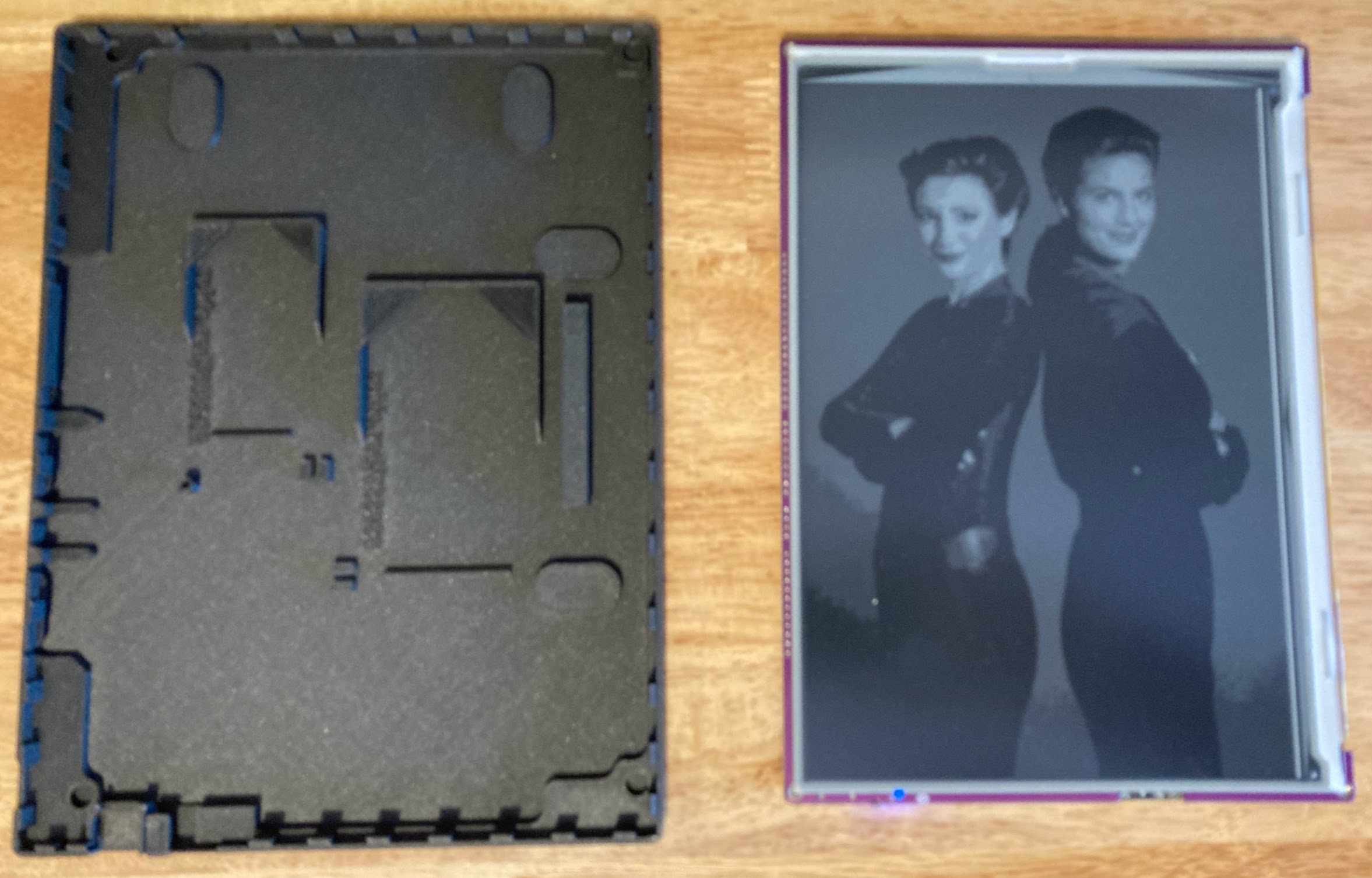 e-ink backplate